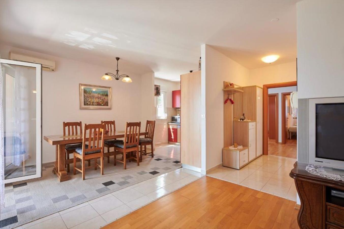 Viktoria Appartement *