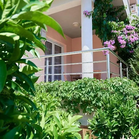 Apartment Viktoria Trogir Exterior photo