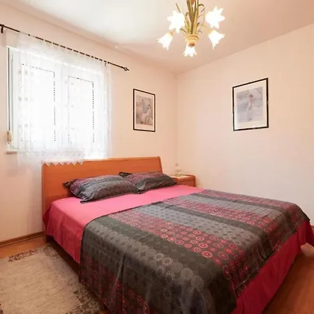 Apartment Viktoria Trogir Exterior photo