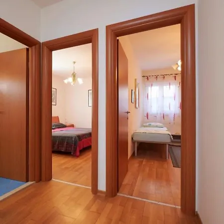 Apartment Viktoria Trogir Exterior photo