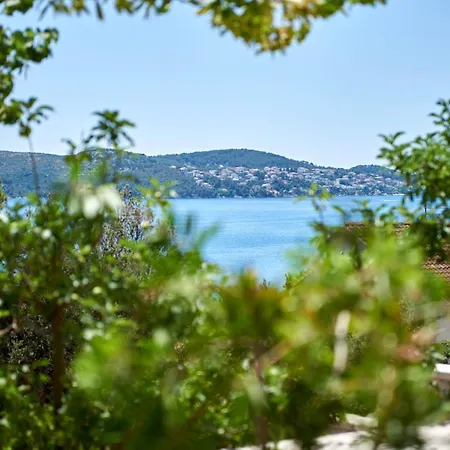 Apartment Viktoria Trogir Exterior photo
