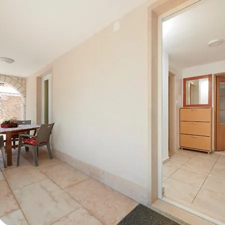 Apartment Viktoria Trogir Exterior photo